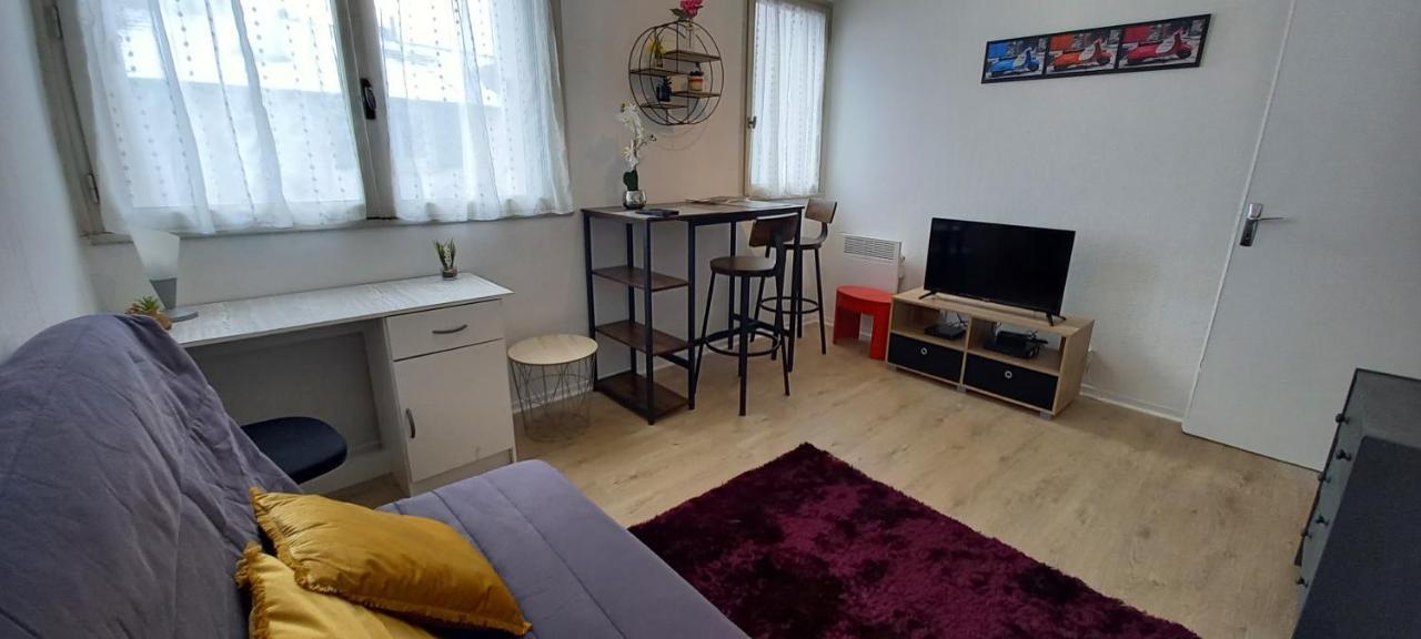 Le Zen -Studio Tout Equipe- Wifi Fibre- Centre Ville Avec Parking Tarbes Ngoại thất bức ảnh