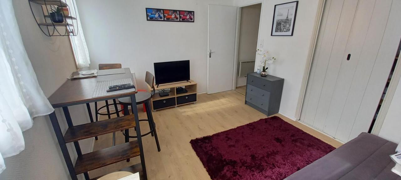 Le Zen -Studio Tout Equipe- Wifi Fibre- Centre Ville Avec Parking Tarbes Ngoại thất bức ảnh